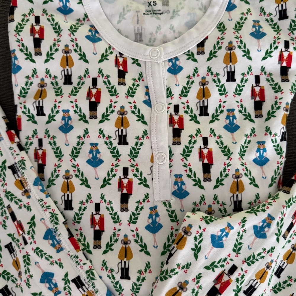 Roller Rabbit Holiday Nutcracker Print Pajamas Wo… - image 1